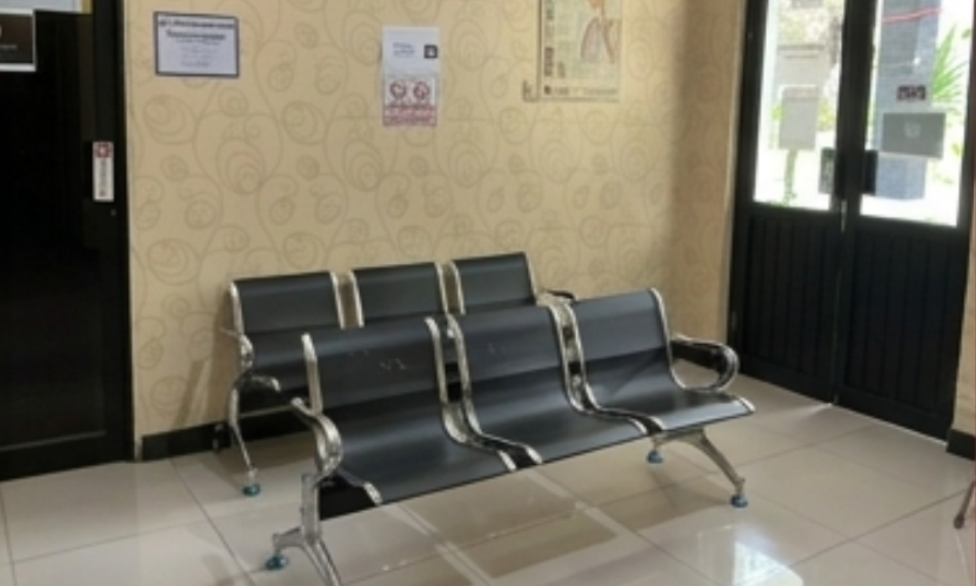 Area pintu masuk dan lobi